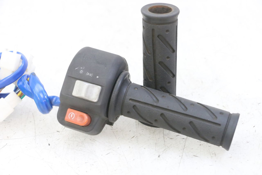 photo de SCHALTER KYMCO AGILITY 4T 50 (2005 - 2018) - Charakteristische Merkmale