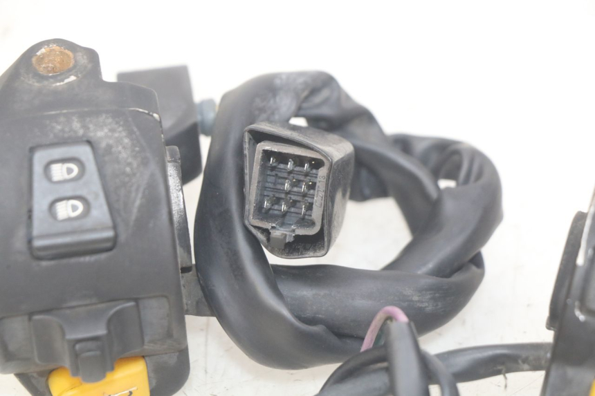 photo de PAAR LENKERENDEN PEUGEOT KISBEE 2T 50 (2010 - 2017) - Kennzeichnungen und Originalreferenzen