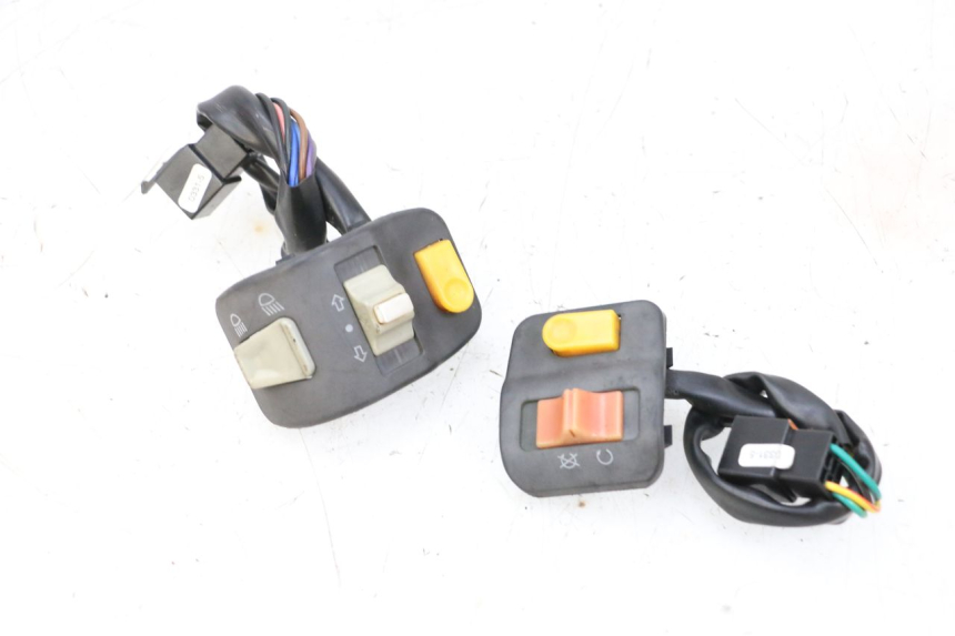 photo de PAAR LENKERENDEN JM MOTORS SANTANA 50 (2014 - 2023) - Details der Befestigungspunkte