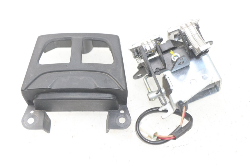 photo de SCHALTER YAMAHA YP T-MAX TMAX 530 (2017 - 2020) - Technische Nahaufnahme