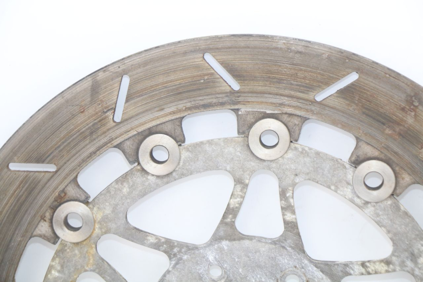 photo de VORDERE BREMSSCHEIBENSET HONDA CBR RR FIREBLADE 900 (1992 - 1994) - Detaillierte Sichtprüfung