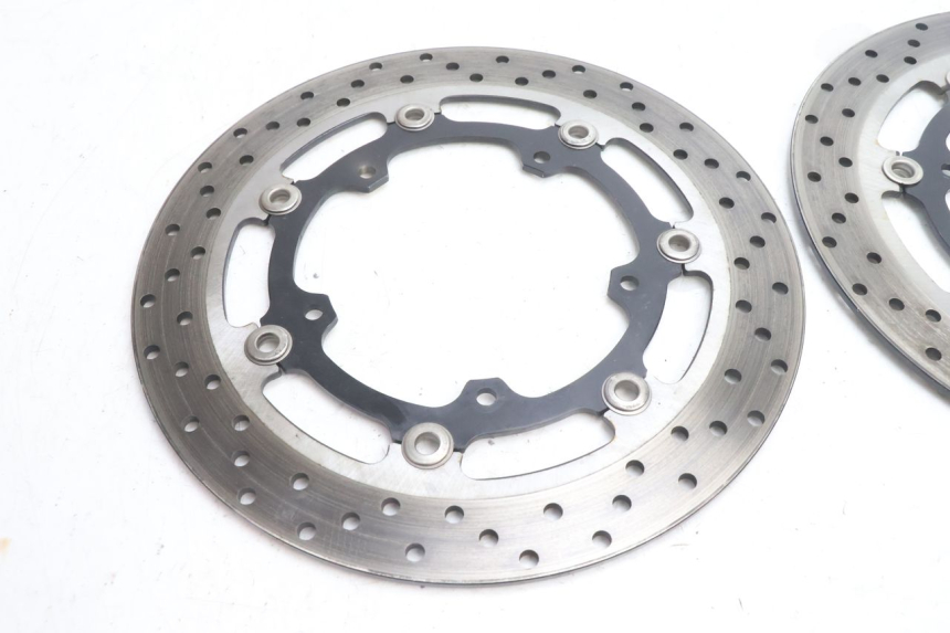 photo de BREMSSCHEIBE VORNE YAMAHA FZ8 800 (2010 - 2016) - Detailansicht des Bauteils