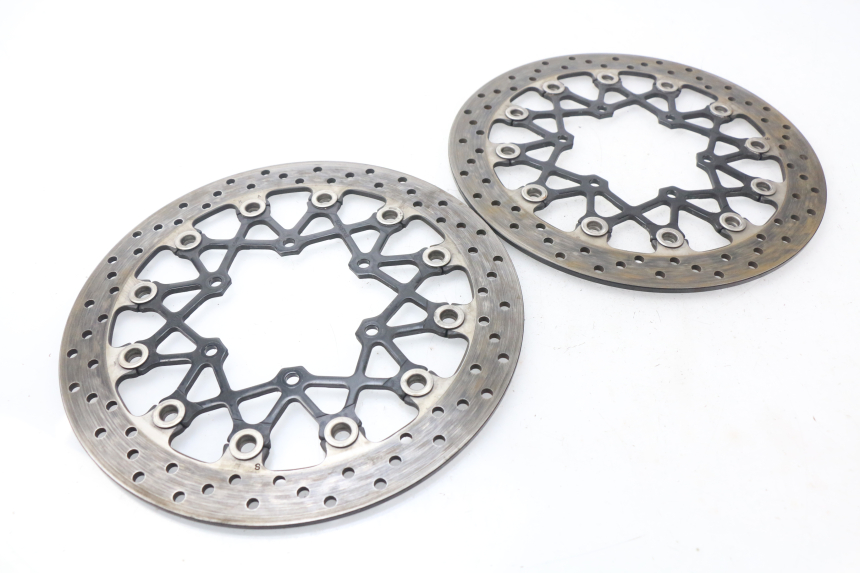 photo de BREMSSCHEIBE VORNE SUZUKI GSX-R GSXR K16 1000 (2012 - 2016) - Detailansicht des Bauteils