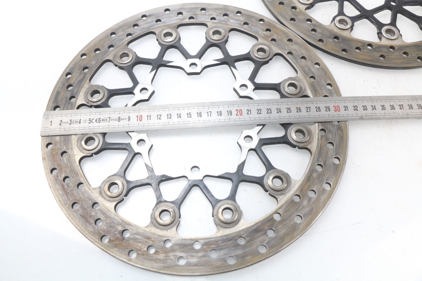 photo de BREMSSCHEIBE VORNE SUZUKI GSX-R GSXR K16 1000 (2012 - 2016) - Oberflächenzustand und Material