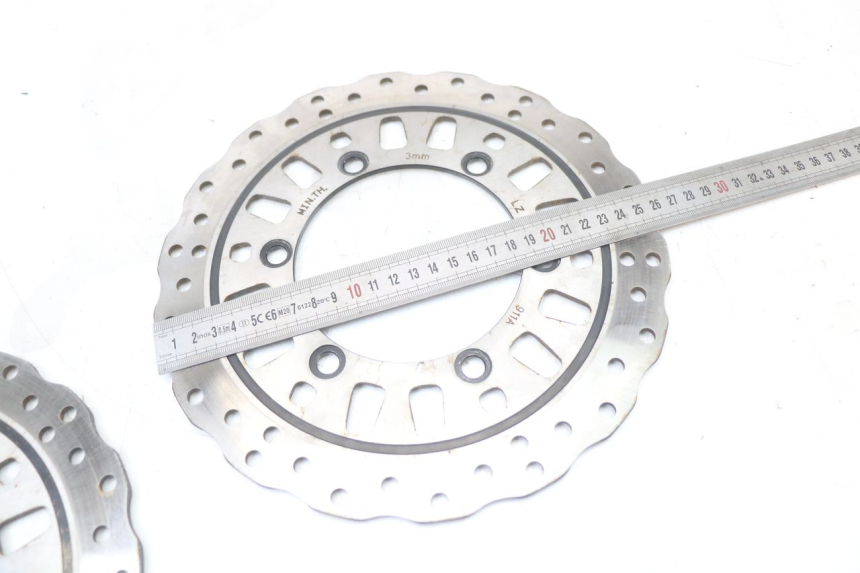 photo de BREMSSCHEIBE VORNE REGAL RAPTOR RAXTER 2 125 (2007 - 2015) - Zoom auf Gebrauchszustand