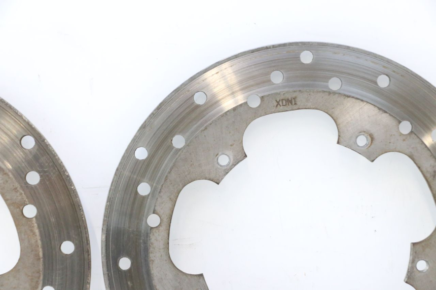 photo de VORDERE BREMSSCHEIBENSET PIAGGIO X9 EVOLUTION 125 (2003 - 2007) - Zoom auf Gebrauchszustand