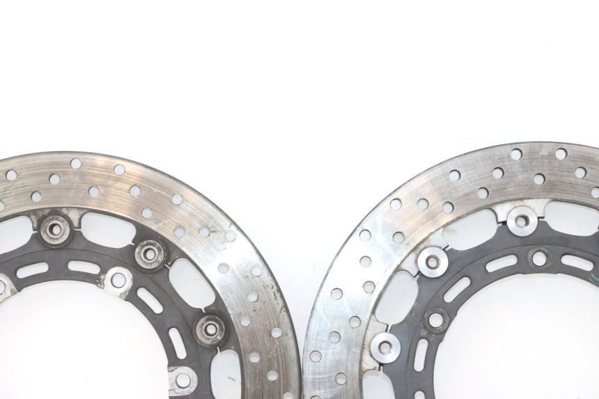 photo de BREMSSCHEIBE VORNE YAMAHA XJR 1300 (1998 - 2002) - Charakteristische Merkmale