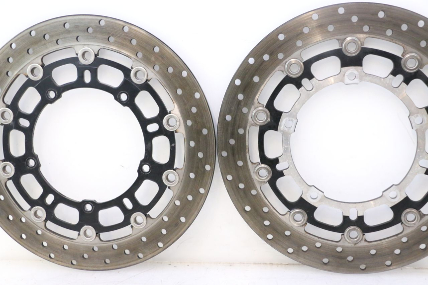 photo de BREMSSCHEIBE VORNE YAMAHA YZF R6 600 (2008 - 2009) - Alternative Perspektive