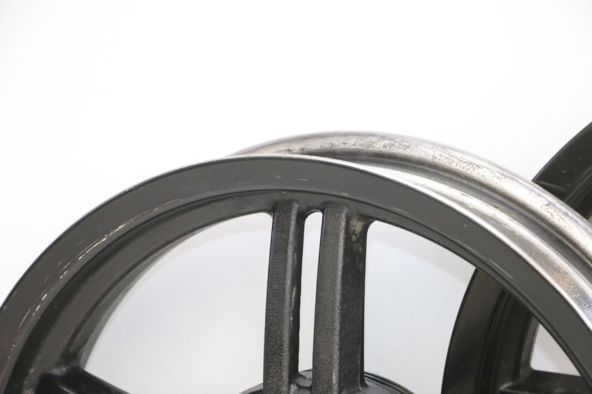 photo de FELGE PAAR KYMCO AGILITY 16+ 4T 50 (2018 - 2023) - Detailansicht des Bauteils