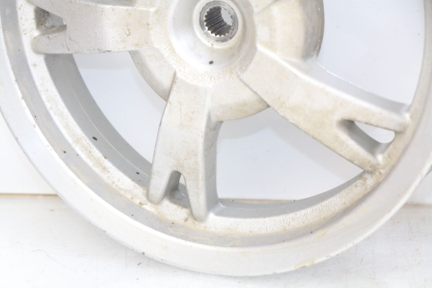 photo de FELGENPAAR PEUGEOT KISBEE 2T 50 (2010 - 2017) - Zoom auf Komponenten