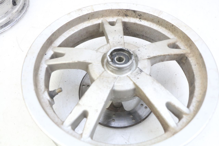 photo de FELGENPAAR PEUGEOT KISBEE 2T 50 (2010 - 2017) - Technische Nahaufnahme