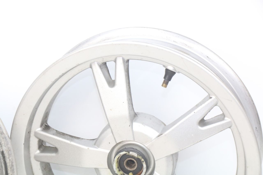 photo de FELGENPAAR PEUGEOT KISBEE 4T 50 (2010 - 2017) - Charakteristische Merkmale