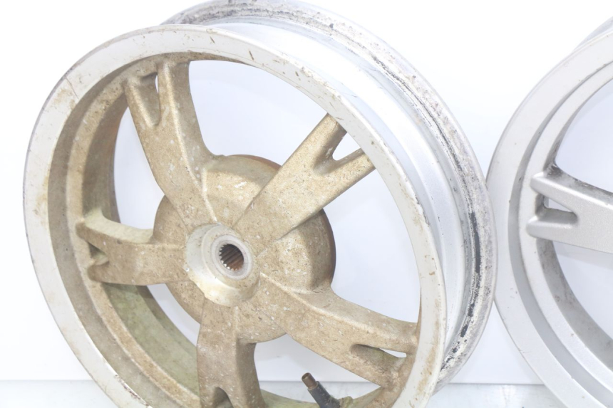 photo de FELGENPAAR PEUGEOT KISBEE 4T 50 (2010 - 2017) - Geprüftes Gebrauchtteil