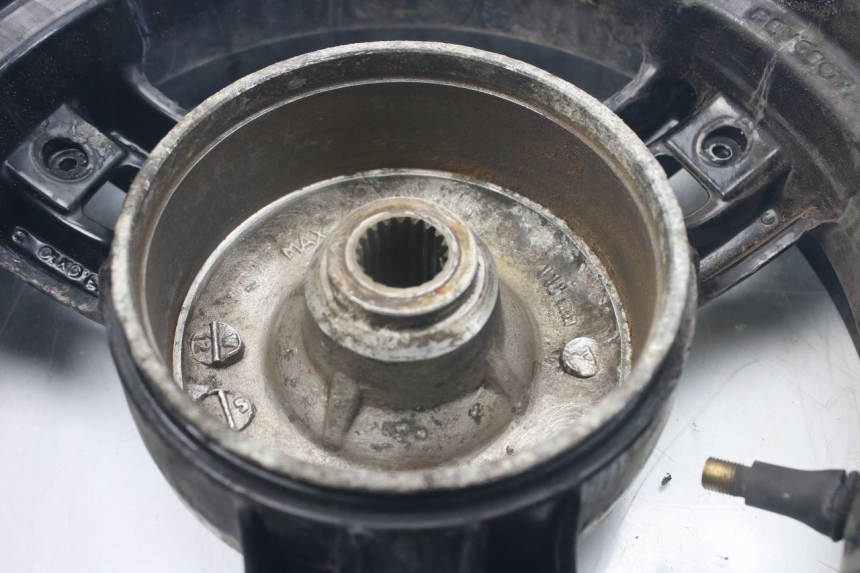 photo de FELGENPAAR PEUGEOT LUDIX SNAKE 2T 50 (2004 - 2014) - Zoom auf Gebrauchszustand