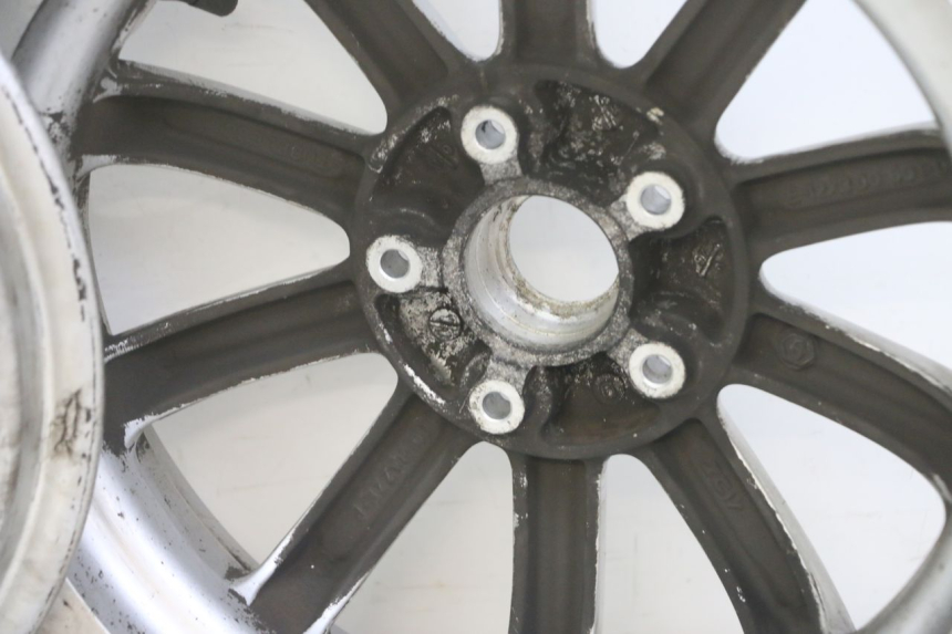 photo de PAAR FELGEN PIAGGIO MP3 LT 300 (2010 - 2016) - Kennzeichnungen und Originalreferenzen