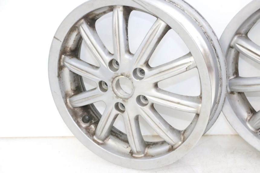 photo de FELGENPAAR PIAGGIO MP3 LT 300 (2010 - 2016) - Zoom auf Komponenten