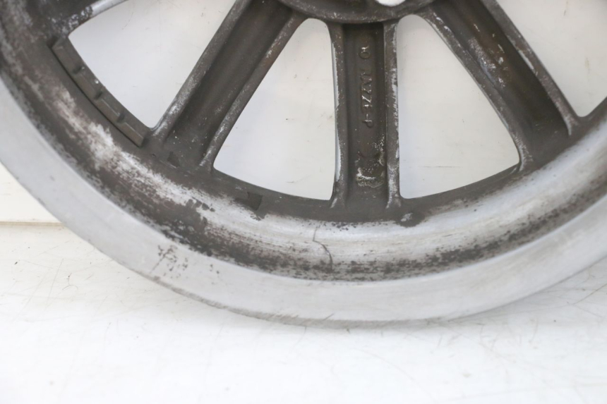 photo de FELGE PAAR PIAGGIO MP3 RL 250 (2006 - 2010) - Hochauflösende Nahaufnahme