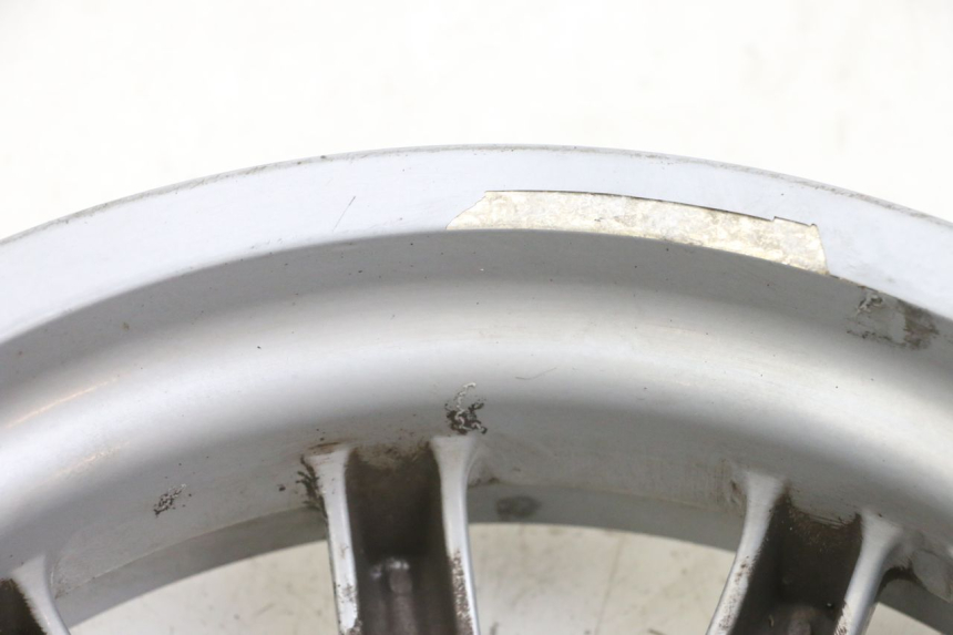 photo de FELGE PAAR PIAGGIO MP3 RL 250 (2006 - 2010) - Details der Befestigungspunkte