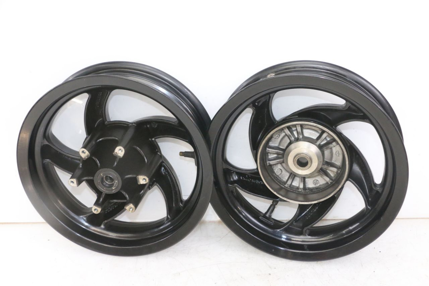 photo de FELGE PAAR PIAGGIO NEW TYPHOON 50 (2018 - 2021) - Detailansicht des Bauteils