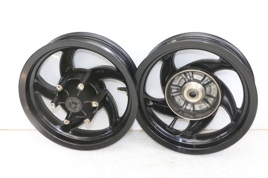 photo de FELGE PAAR PIAGGIO NEW TYPHOON 50 (2018 - 2021) - Kennzeichnungen und Originalreferenzen