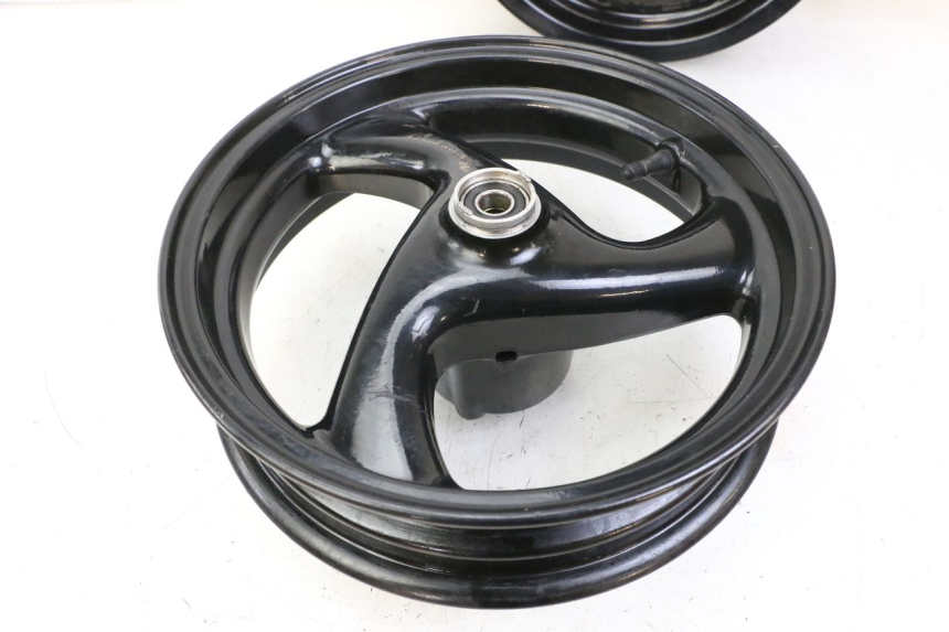 photo de FELGE PAAR PEUGEOT ELYSTAR 50 (2002 - 2014) - Charakteristische Merkmale