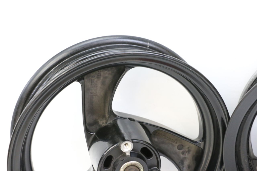 photo de FELGE PAAR PEUGEOT ELYSTAR 50 (2002 - 2014) - Zoom auf Komponenten