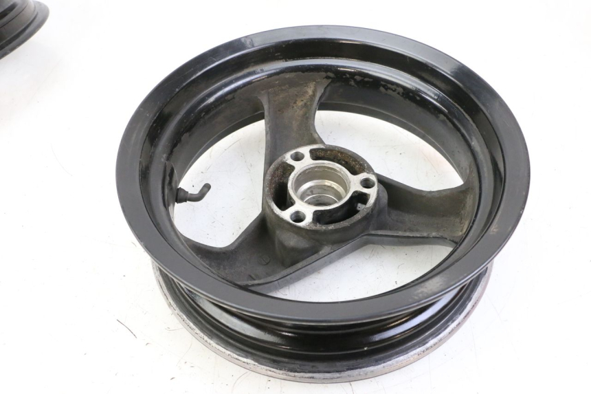 photo de FELGE PAAR PEUGEOT ELYSTAR 50 (2002 - 2014) - Details der Befestigungspunkte