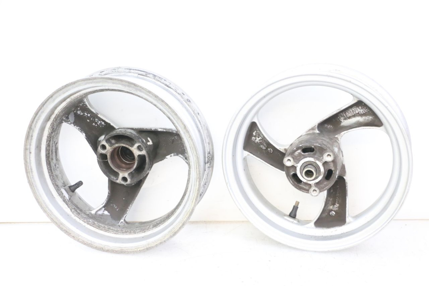 photo de FELGE PAAR PEUGEOT ELYSTAR 50 (2002 - 2014) - Alternativer Blickwinkel