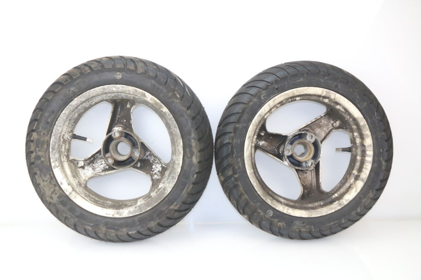 photo de FELGE PAAR PEUGEOT SPEEDFIGHT LC 50 (1996 - 2002) - Weitere Ansicht des Artikels