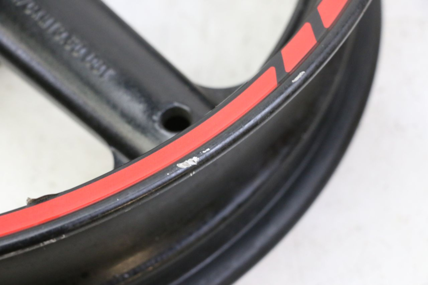 photo de FELGE PAAR SUZUKI SV S 650 (2003 - 2009) - Zoom auf Gebrauchszustand