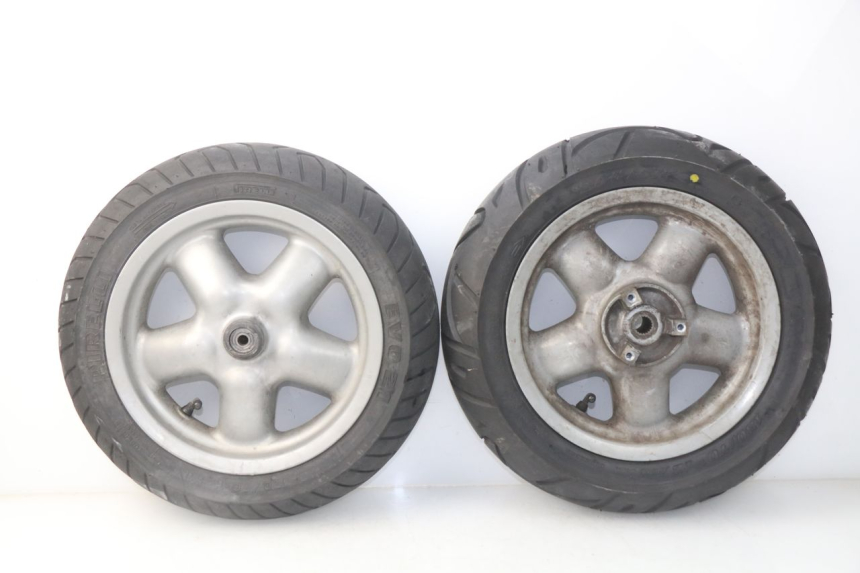 photo de FELGE PAAR YAMAHA YP MAJESTY 125 (2002 - 2006) - Hauptansicht