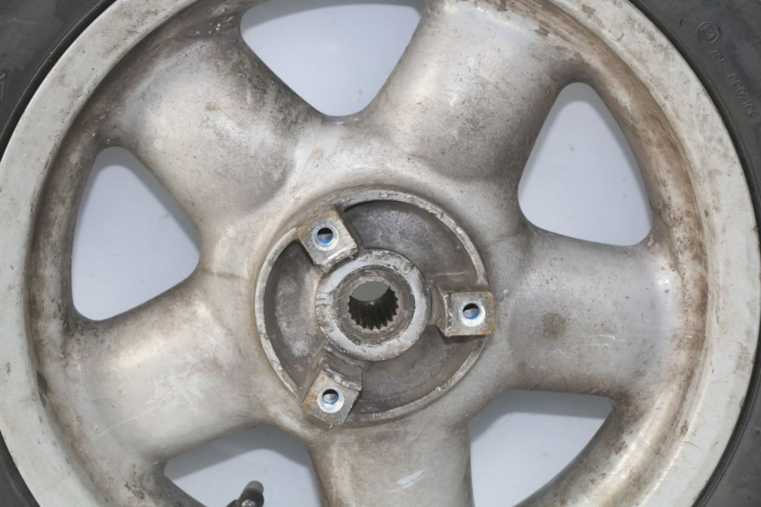 photo de FELGE PAAR YAMAHA YP MAJESTY 125 (2002 - 2006) - Zoom auf Komponenten