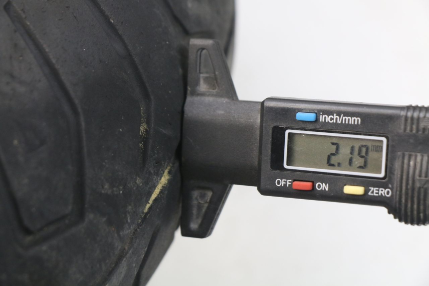 photo de FELGE PAAR YAMAHA YP MAJESTY 125 (2002 - 2006) - Zoom auf Gebrauchszustand