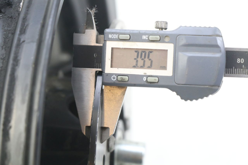 photo de FELGENPAAR PIAGGIO ZIP 4T 50 (2018 - 2020) - Detailansicht des Bauteils