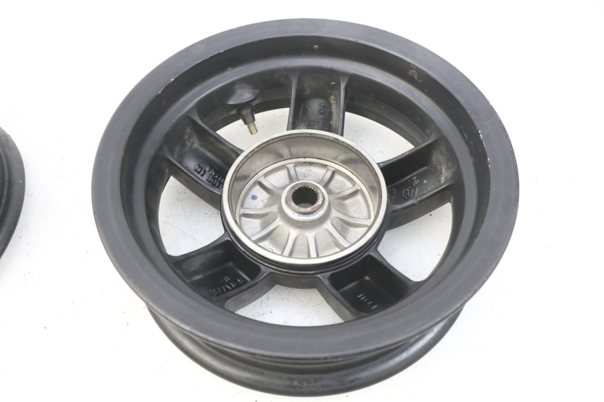 photo de FELGENPAAR PIAGGIO ZIP 4T 50 (2018 - 2020) - Gesamtansicht des Produkts