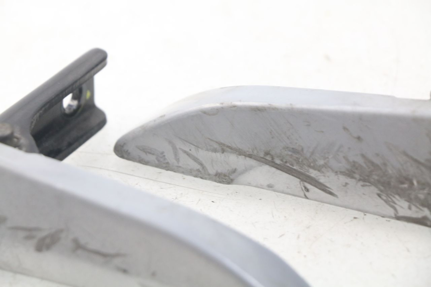 photo de FUSSRASTEN PLATTE HINTEN PIAGGIO LIBERTY IGET 4T 50 (2015 - 2020) - Gesamtansicht des Produkts