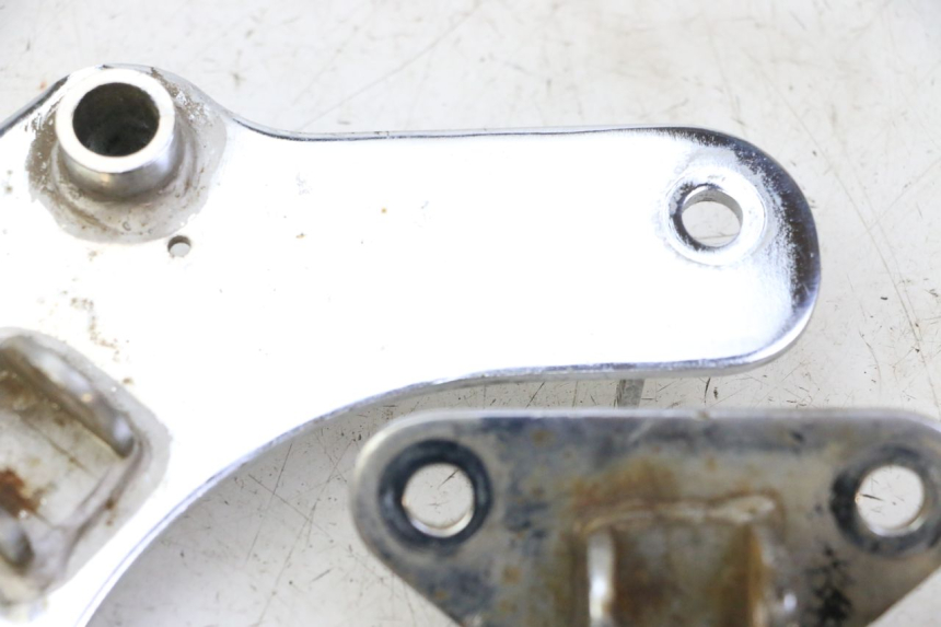 photo de FUSSRASTEN PLATTE VORN HYOSUNG GV AQUILA 125 (2000 - 2009) - Geprüftes Gebrauchtteil