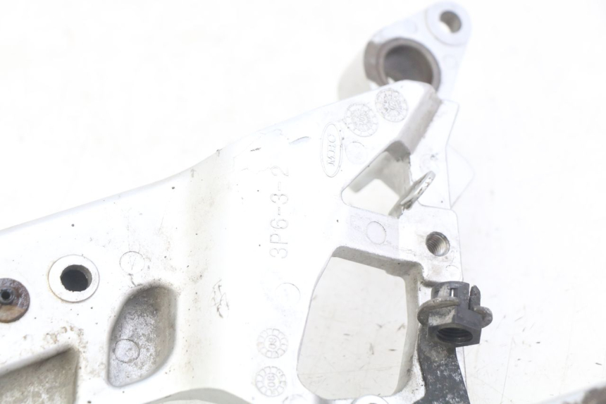 photo de VORDERE FUßRASTENHALTERUNGSPAR. YAMAHA FJR ABS 1300 (2006 - 2012) - Alternative Perspektive