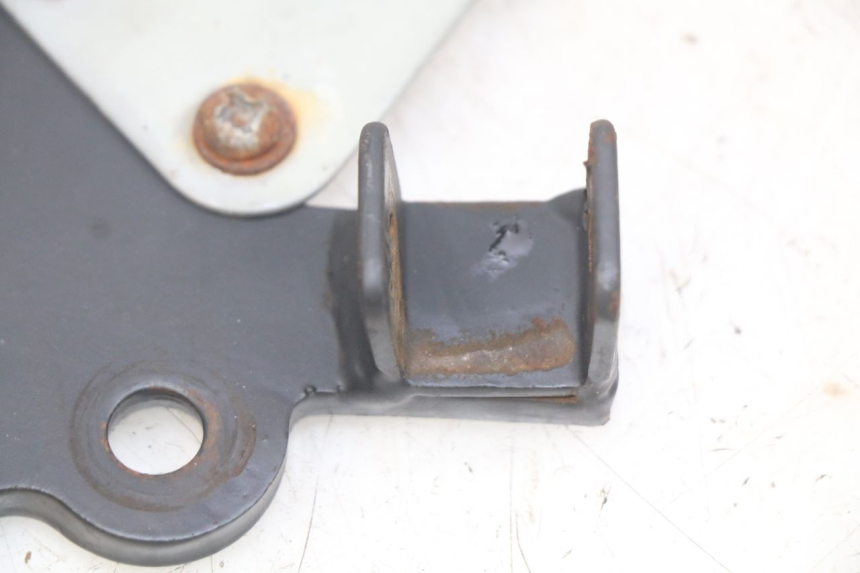 photo de VORDERE FUßRASTENHALTERUNGSSATZ YAMASAKI RAPTOR 50 (2013 - 2018) - Detailansicht des Bauteils