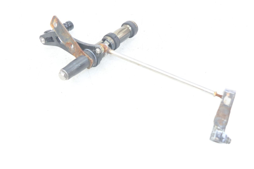 photo de VORDERE FUßRASTENHALTERUNGSSATZ DAELIM VL DAYSTAR 125 (2000 - 2011) - Zoom auf Gebrauchszustand