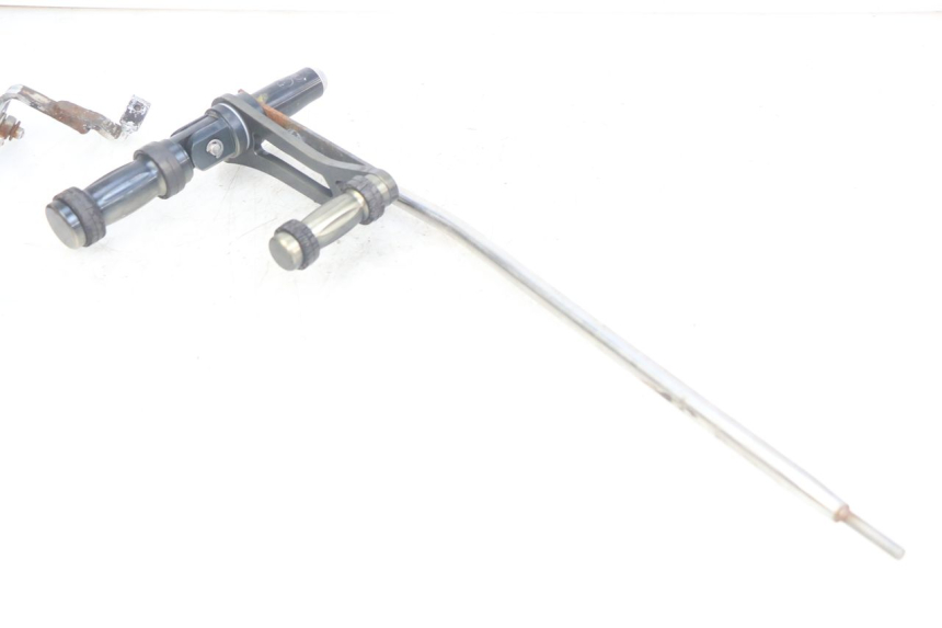 photo de VORDERE FUßRASTENHALTERUNGSSATZ DAELIM VL DAYSTAR 125 (2000 - 2011) - Kennzeichnungen und Originalreferenzen