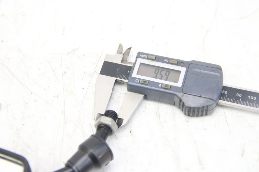 photo de SPIEGELPAAR PGO BIG MAX 50 (2001 - 2009) - Details der Befestigungspunkte