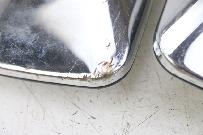 photo de SPIEGEL PAAR HONDA CBF 500 (2004 - 2007) - Details der Befestigungspunkte