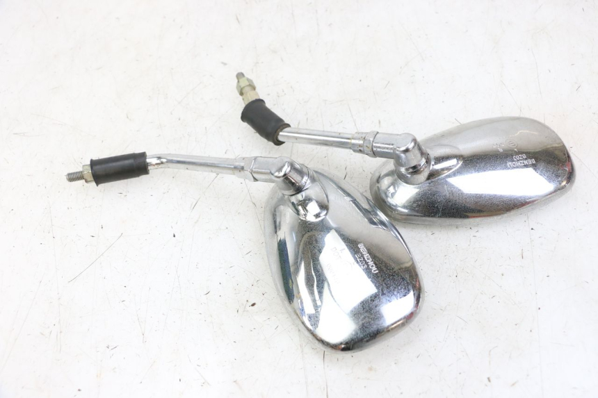 photo de SPIEGEL PAAR EUROCKA RETRO 50 (2007 - 2014) - Detailansicht des Bauteils