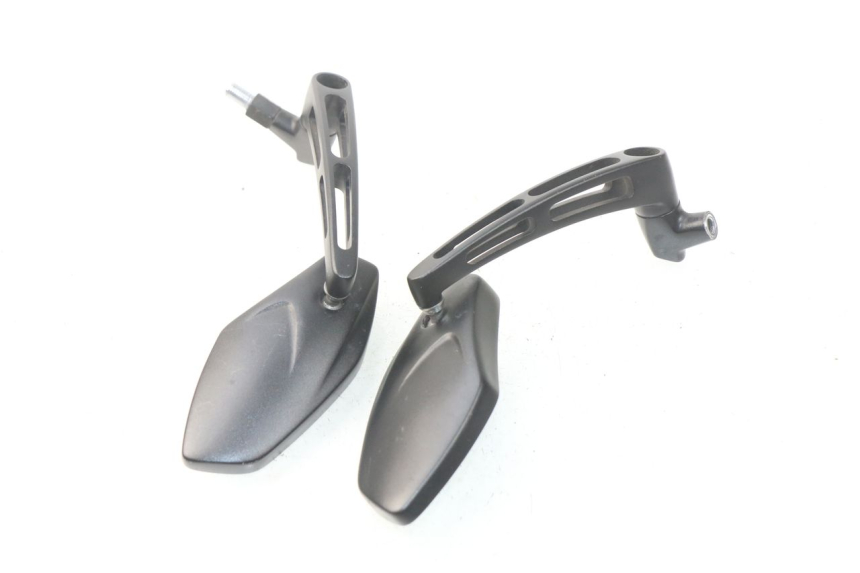 photo de SPIEGEL PAAR YAMAHA FZ8 800 (2010 - 2016) - Alternative Perspektive