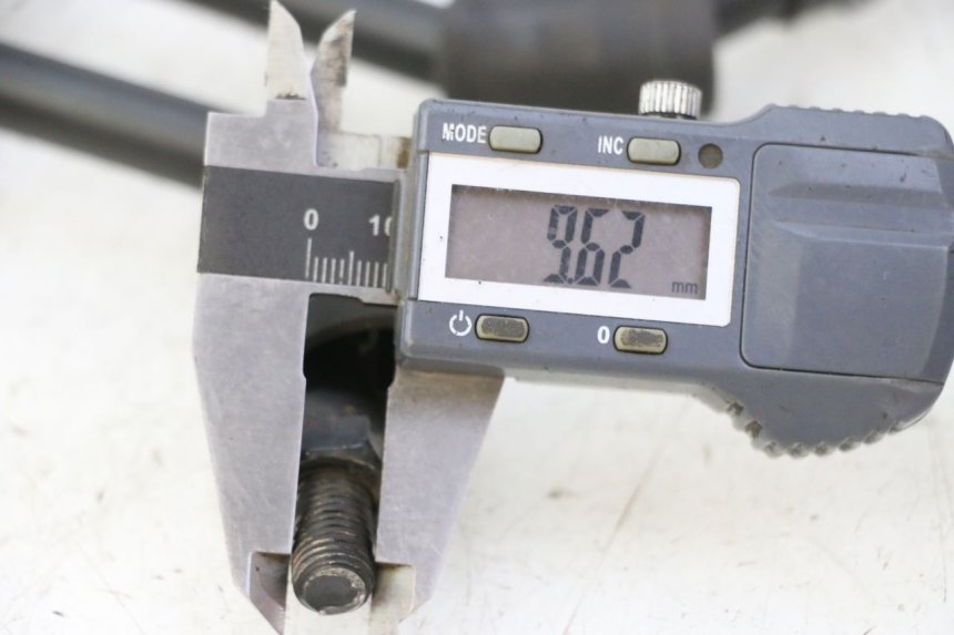 photo de SPIEGEL PAAR SUZUKI GS GSE 500 (2001 - 2003) - Detailansicht des Bauteils