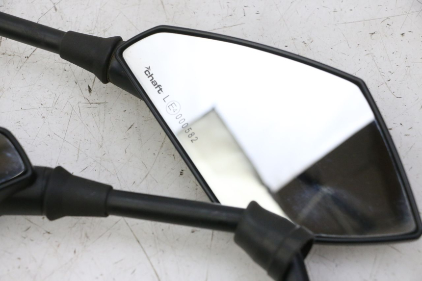 photo de SPIEGEL PAAR SUZUKI GS GSE 500 (2001 - 2003) - Zoom auf Komponenten