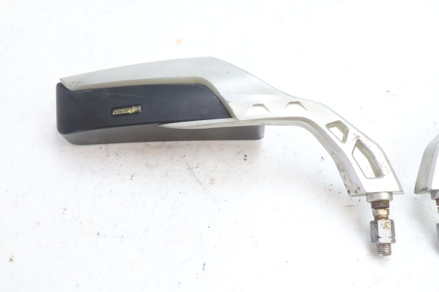 photo de SPIEGEL PAAR YAMAHA XJR 1300 (1998 - 2002) - Oberflächenzustand und Material