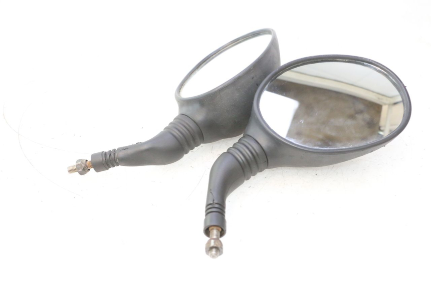 photo de SPIEGEL PAAR YAMAHA YP MAJESTY 125 (1998 - 2001) - Gesamtansicht des Produkts