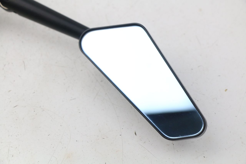 photo de SPIEGEL PAAR KAWASAKI Z Z900 900 (2017 - 2019) - Zoom auf Komponenten